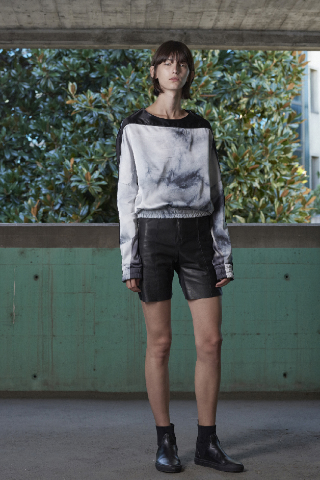 TIE-DYE SWEATER - LEATHER SHORTS - COLLECTION ILARIA NISTRI SPRING SUMMER 2018
