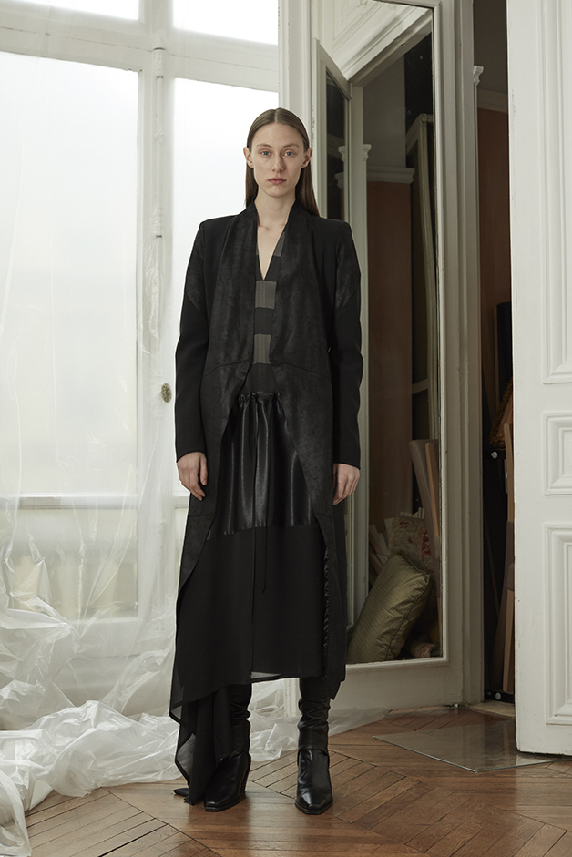 COAT - DRESS - GAITERS - ILARIA NISTRI FALL WINTER 2018 COLLECTION